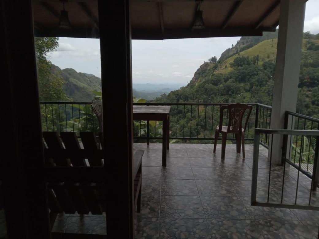 Divine View Homestay Ella Ngoại thất bức ảnh